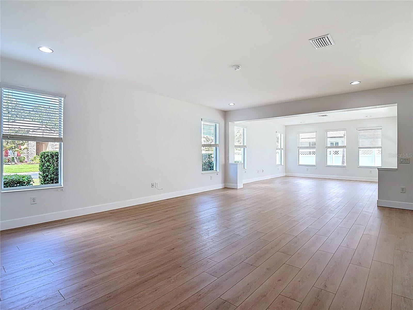 Single Family Residence at 27387 CAYENNE LN, WESLEY CHAPEL, photo 13 of 75