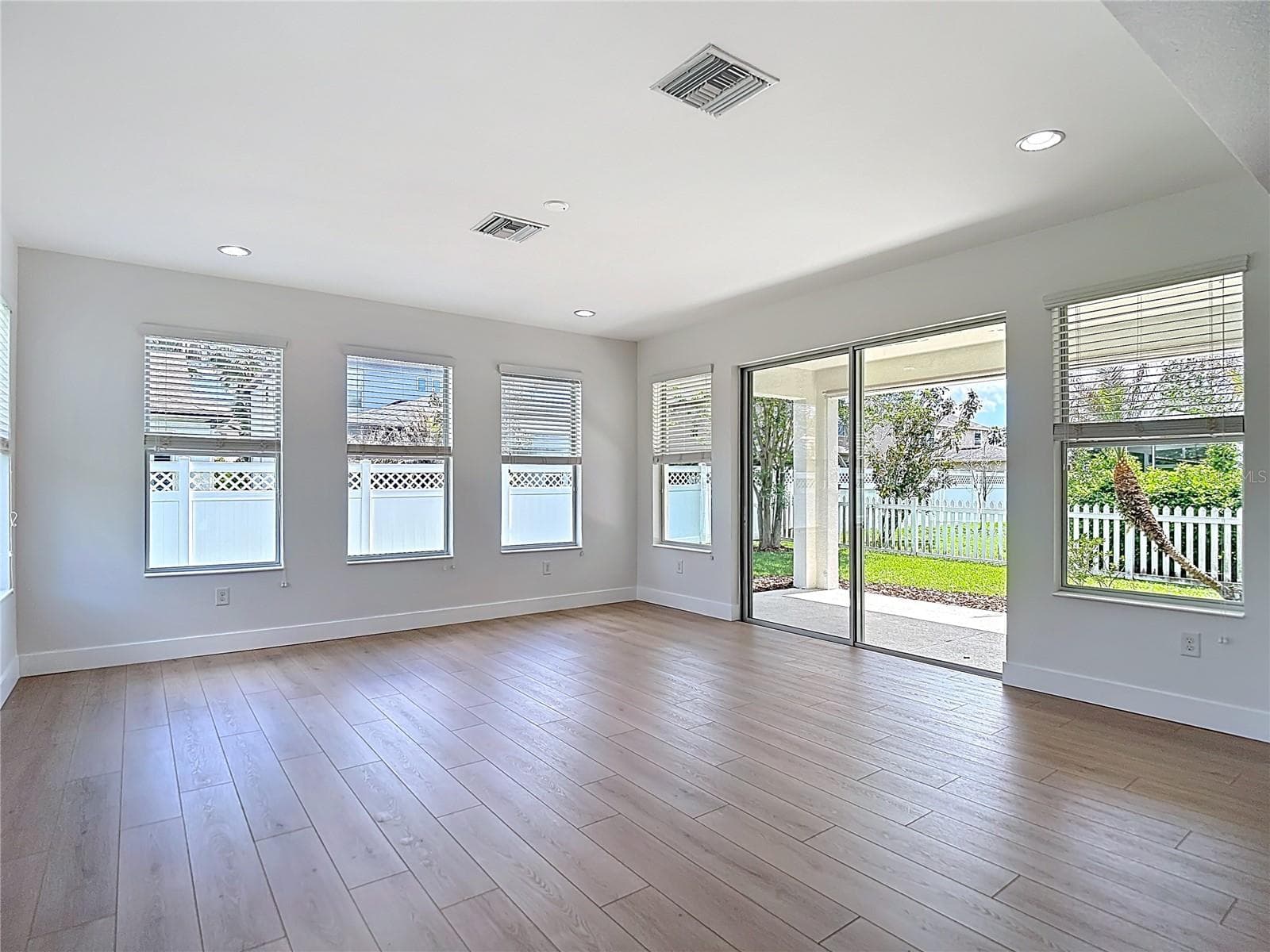 Single Family Residence at 27387 CAYENNE LN, WESLEY CHAPEL, photo 29 of 75