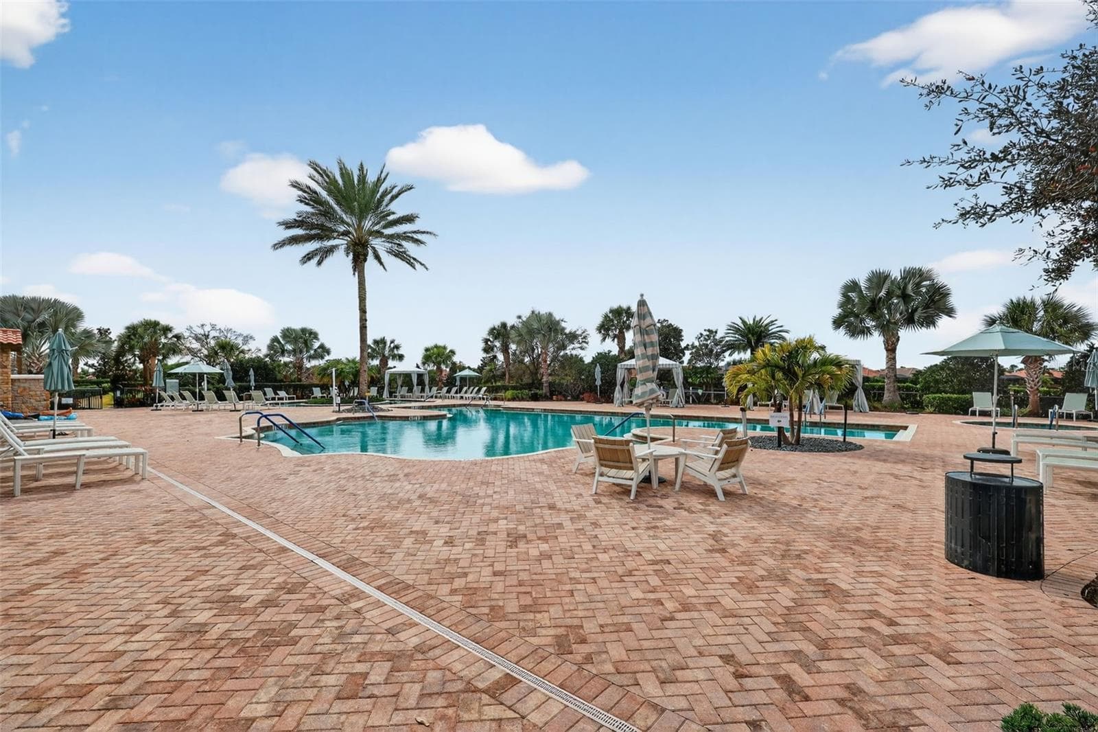 Amenity Center Pool - 5010 TIVOLI RUN, BRADENTON
