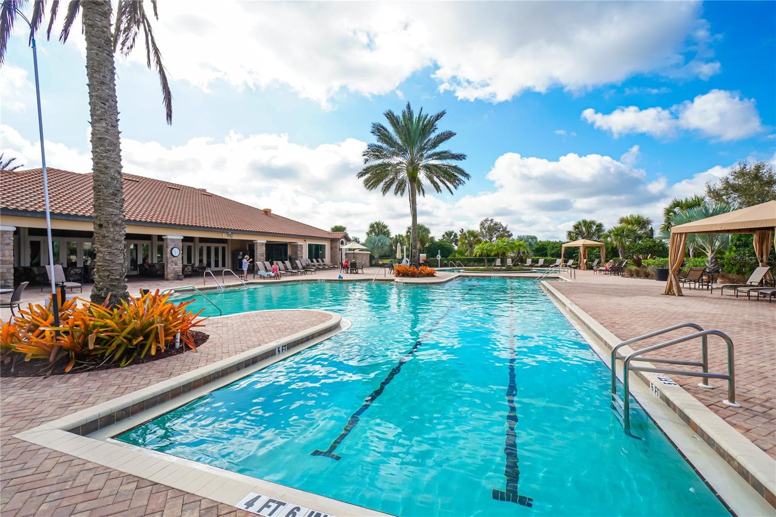 Amenity Center Pool - 5010 TIVOLI RUN, BRADENTON