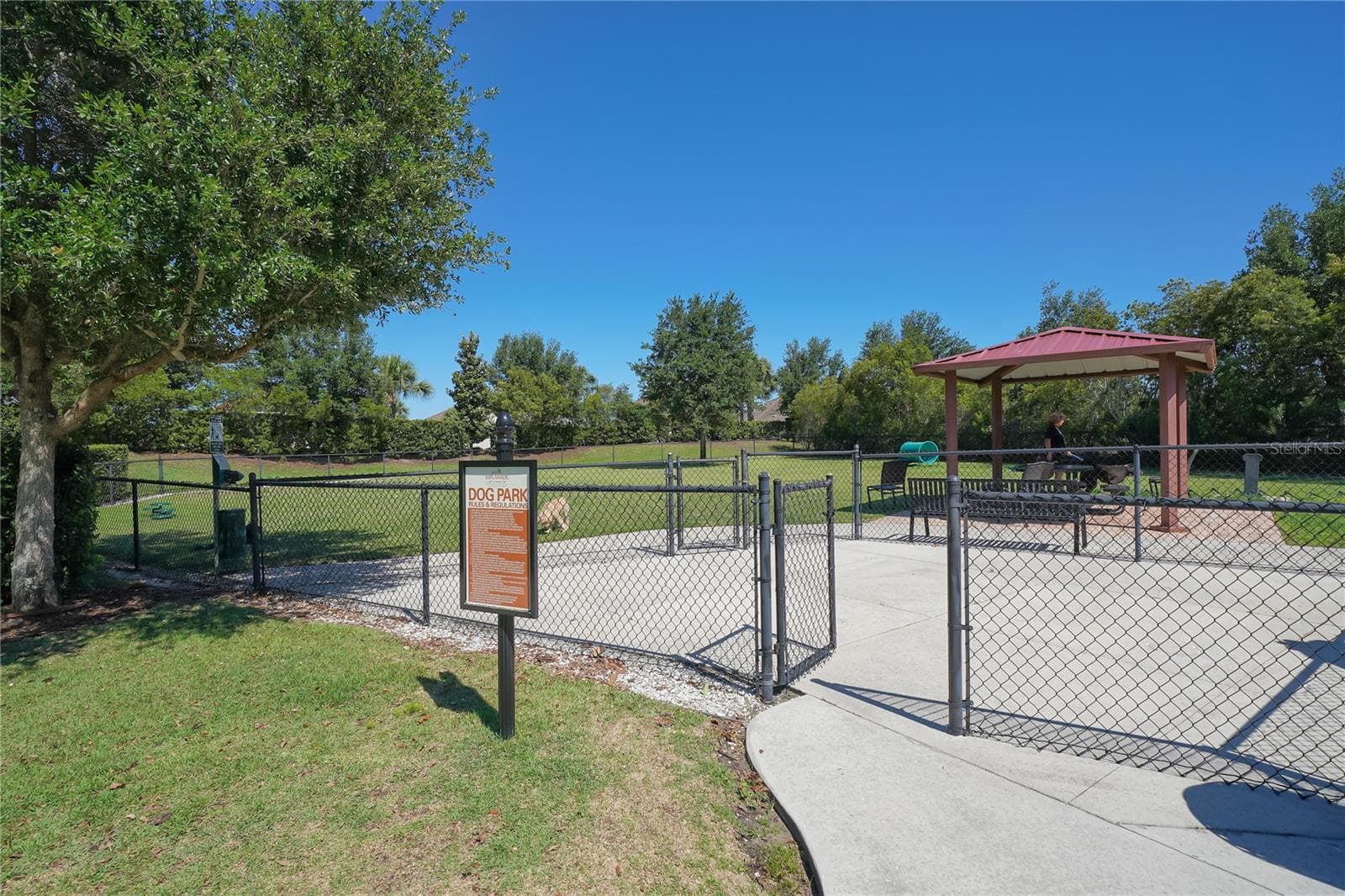 Dog Park - 5010 TIVOLI RUN, BRADENTON