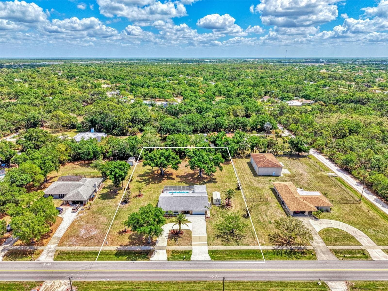 Need acreage? 1.01! - 1620 MISSION VALLEY BLVD, NOKOMIS
