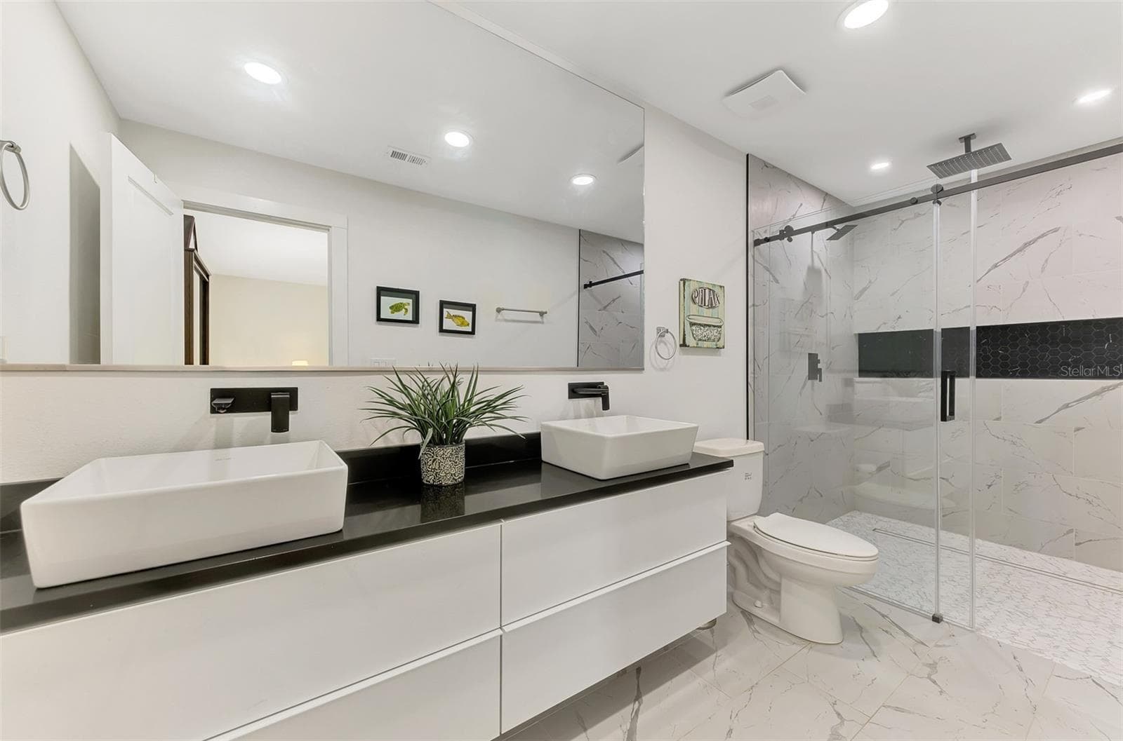Spa like retreat! - 1620 MISSION VALLEY BLVD, NOKOMIS
