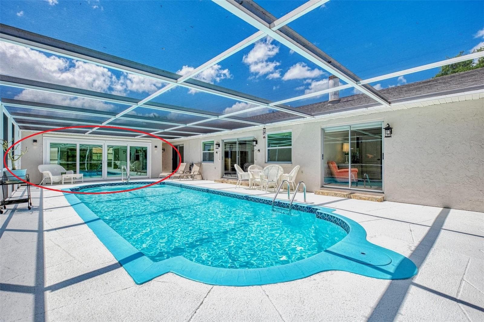 Detached Pool House with mini-split air conditioner! - 1620 MISSION VALLEY BLVD, NOKOMIS