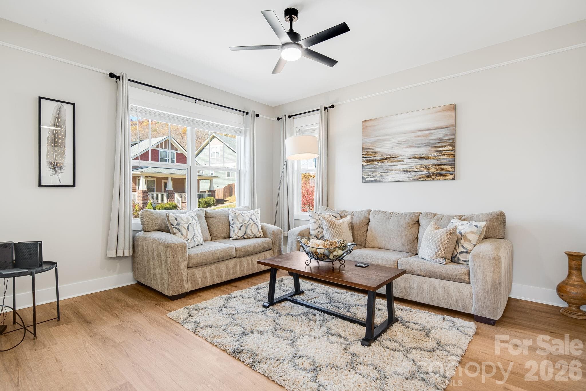 Cozy Living Room - 11 Byrdcliffe Lane, Asheville