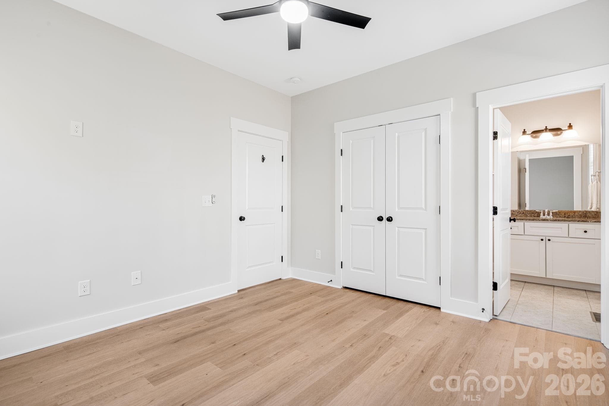Primary Bedroom Suite - 11 Byrdcliffe Lane, Asheville