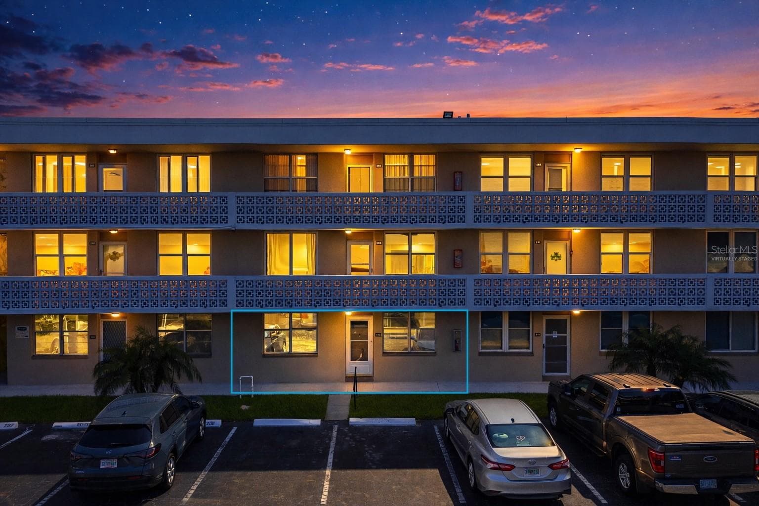 5095 BAY ST NE #110