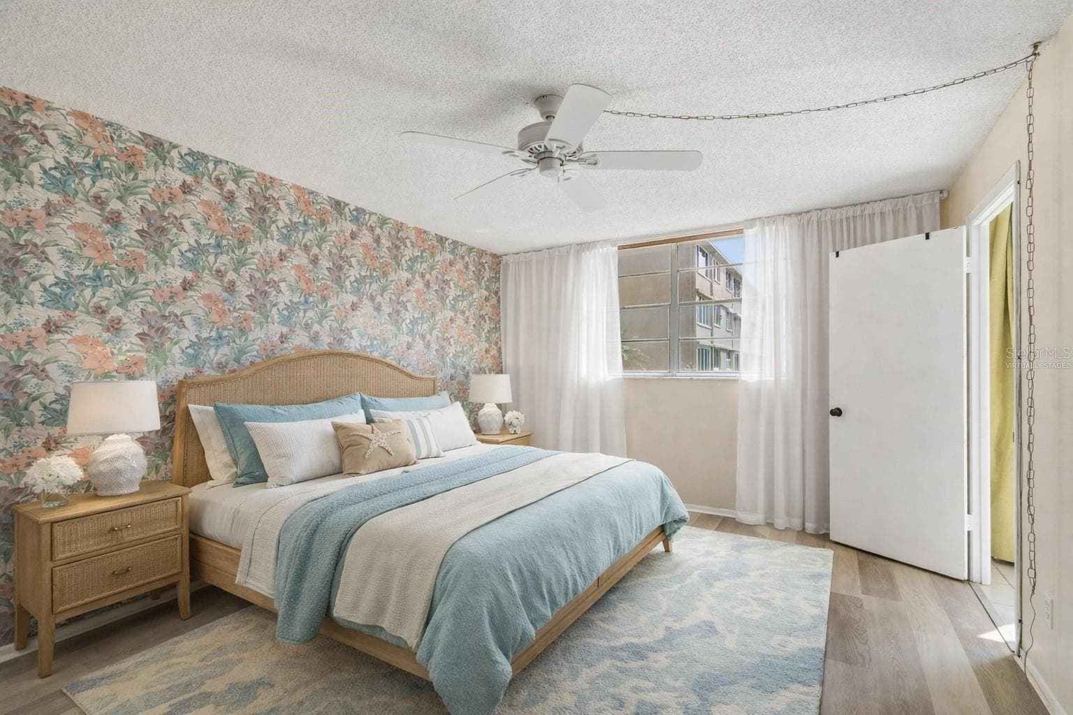Virtually Staged - 5095 BAY ST NE #110, ST PETERSBURG
