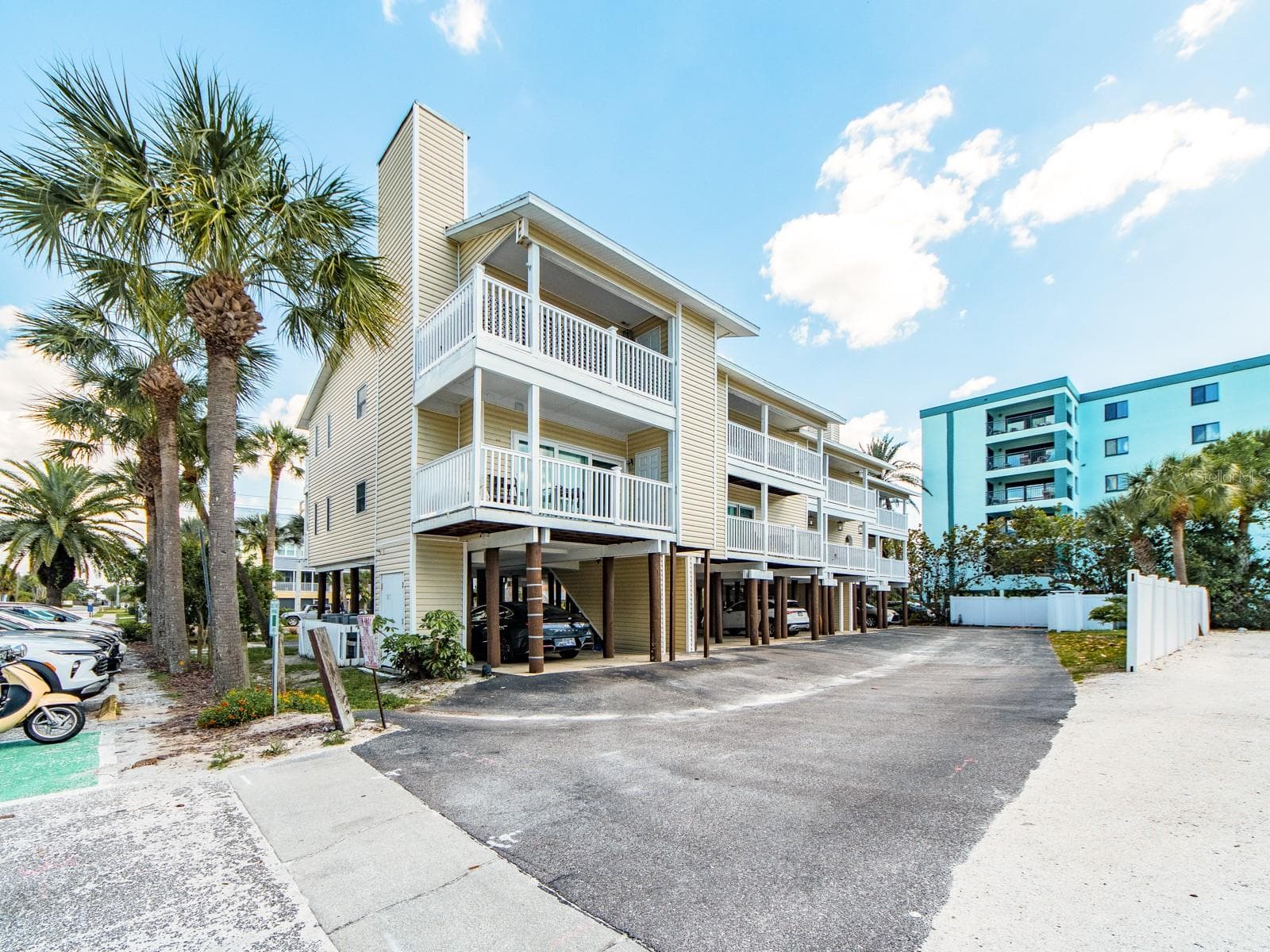 Condominium at 2406 GULF BLVD #204, INDIAN ROCKS BEACH, photo 3 of 39