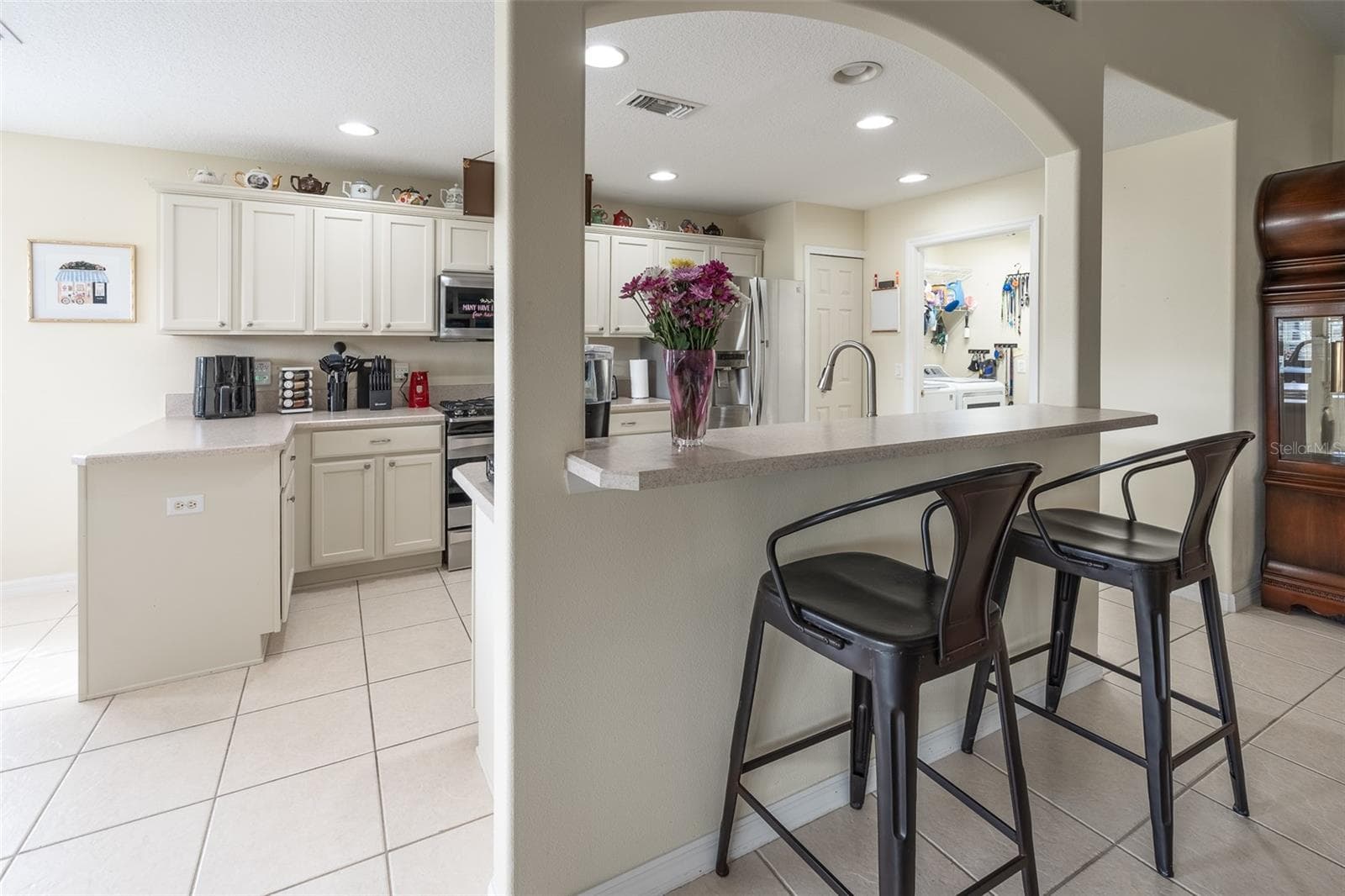 Single Family Residence at 15831 SW 16TH AVENUE RD, OCALA, photo 7 of 41