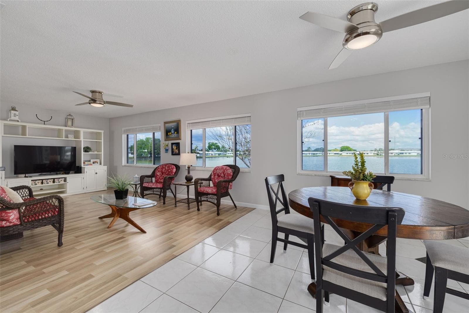 Single Family Residence at 9705 MAINLANDS BLVD W, PINELLAS PARK, photo 5 of 39