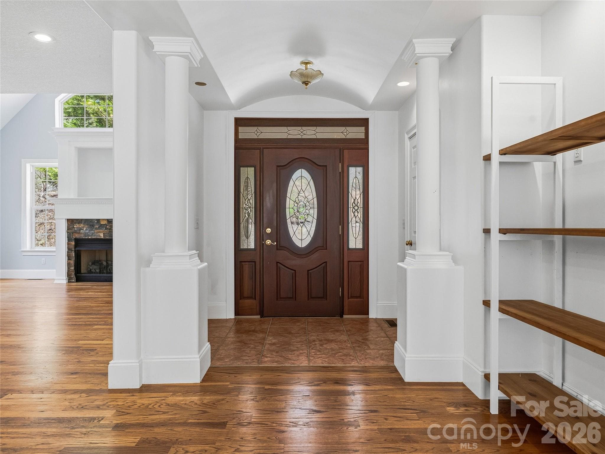 Spacious Entry - 196 Blackbird Lane, Tryon