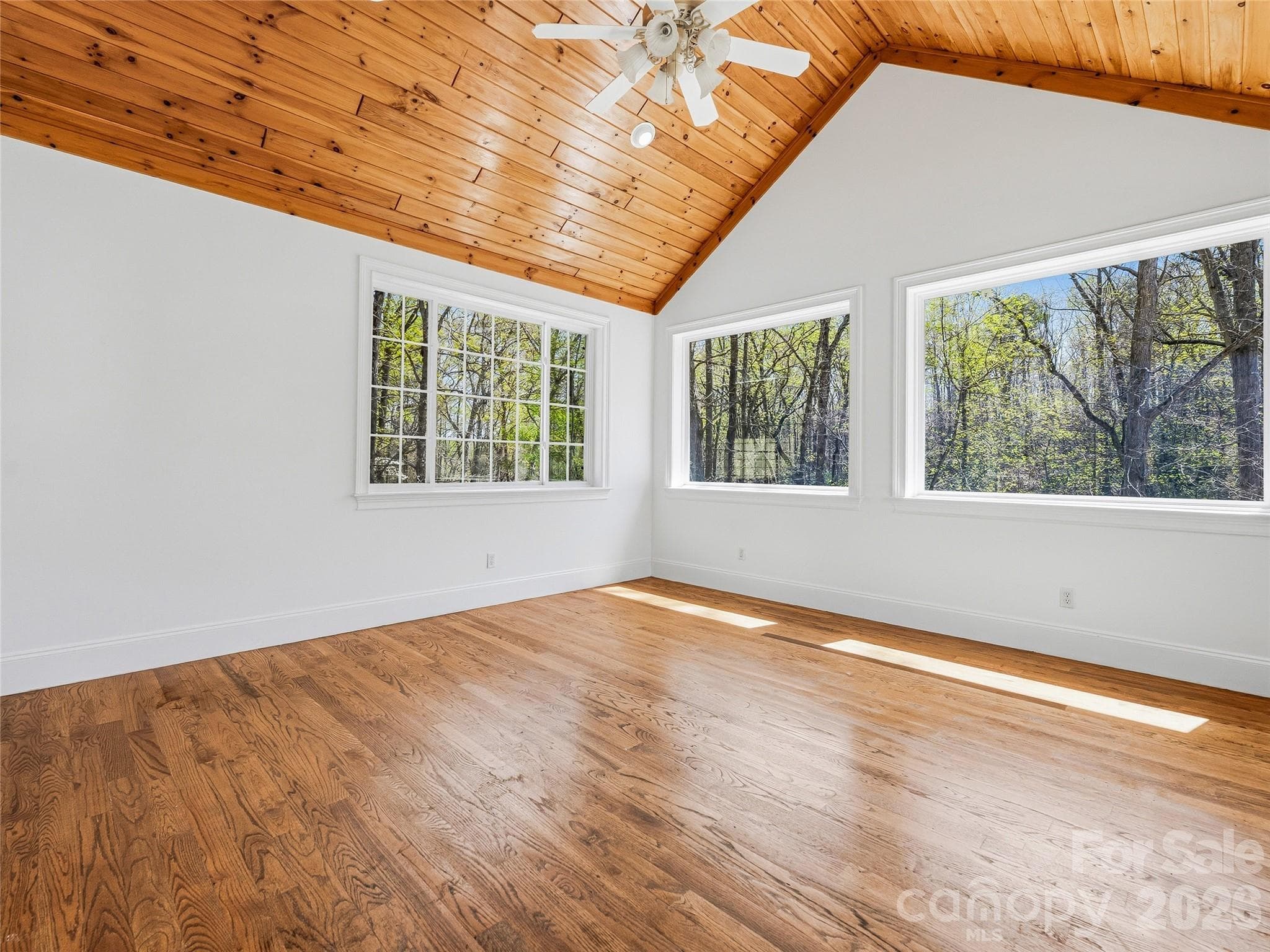 "Sun Room" could be used for many purposes - 196 Blackbird Lane, Tryon