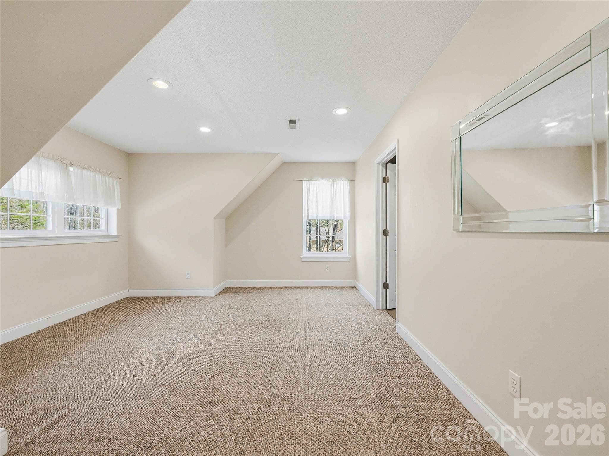 Upper Level Bedroom - 196 Blackbird Lane, Tryon