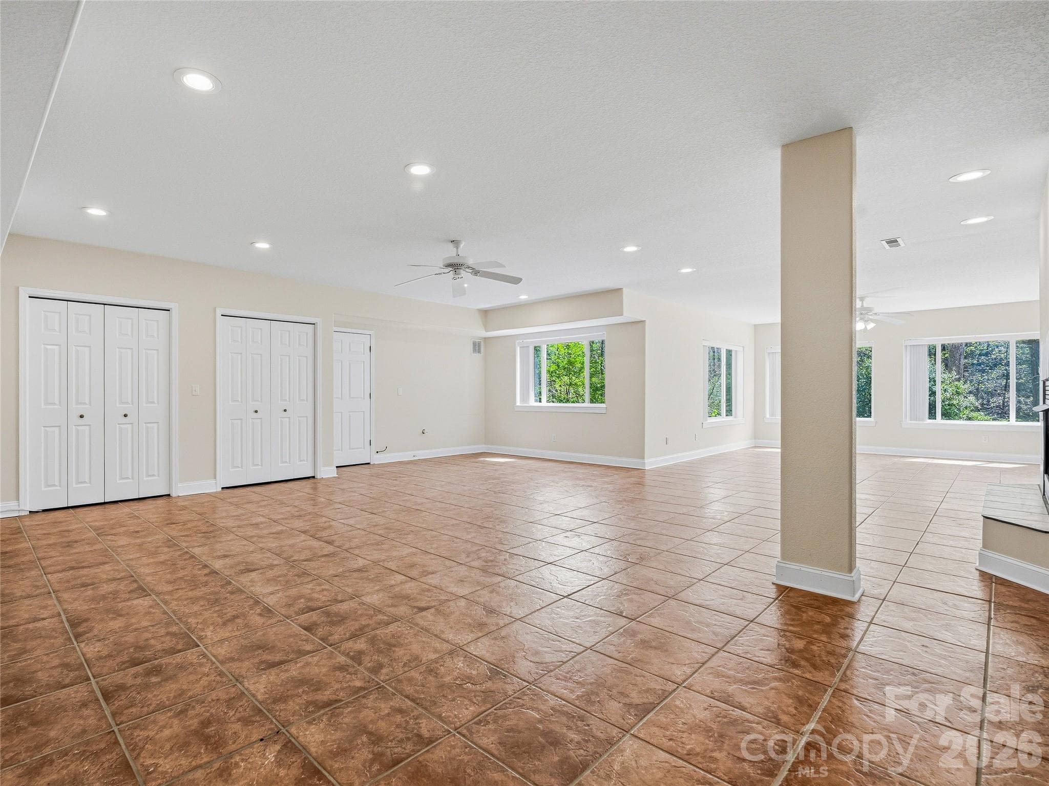 Walkout Basement - 196 Blackbird Lane, Tryon