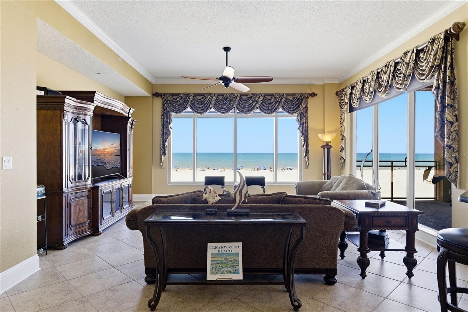 Condominium at 11 BAYMONT ST #302, CLEARWATER BEACH, photo 11 of 84