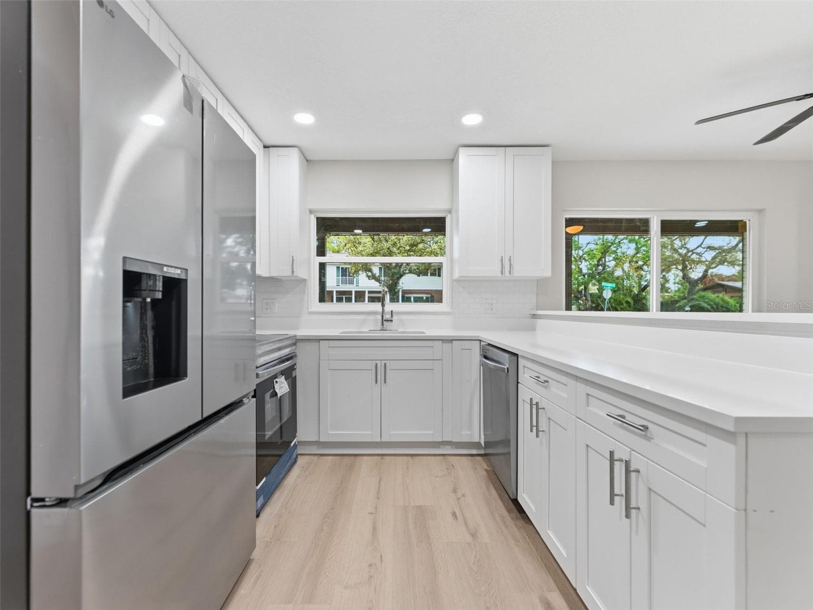 Single Family Residence at 1714 W SAINT ISABEL ST, TAMPA, photo 11 of 32