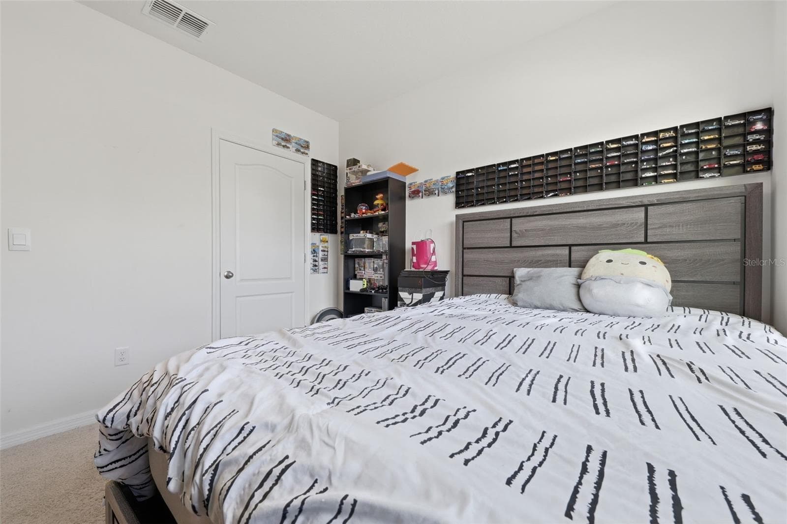 Single Family Residence at 11308 AMBER RIDGE DR, ZELLWOOD, photo 18 of 29