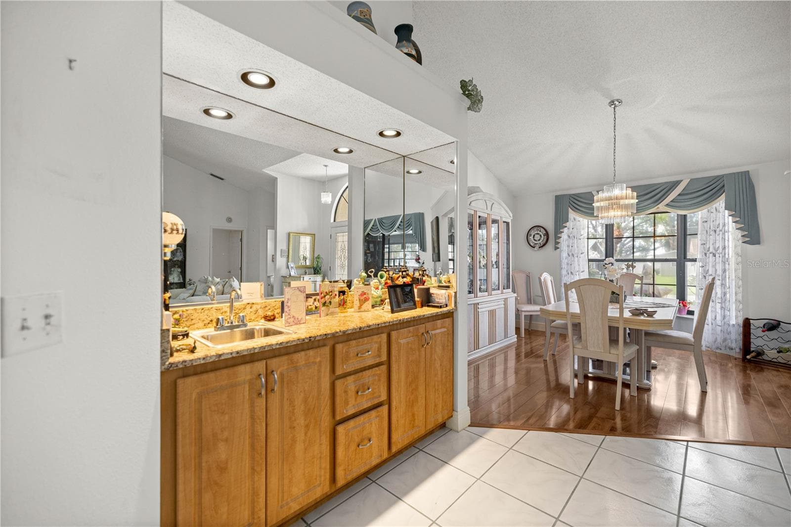 Single Family Residence at 36 SE CHINICA DR, SUMMERFIELD, photo 15 of 34
