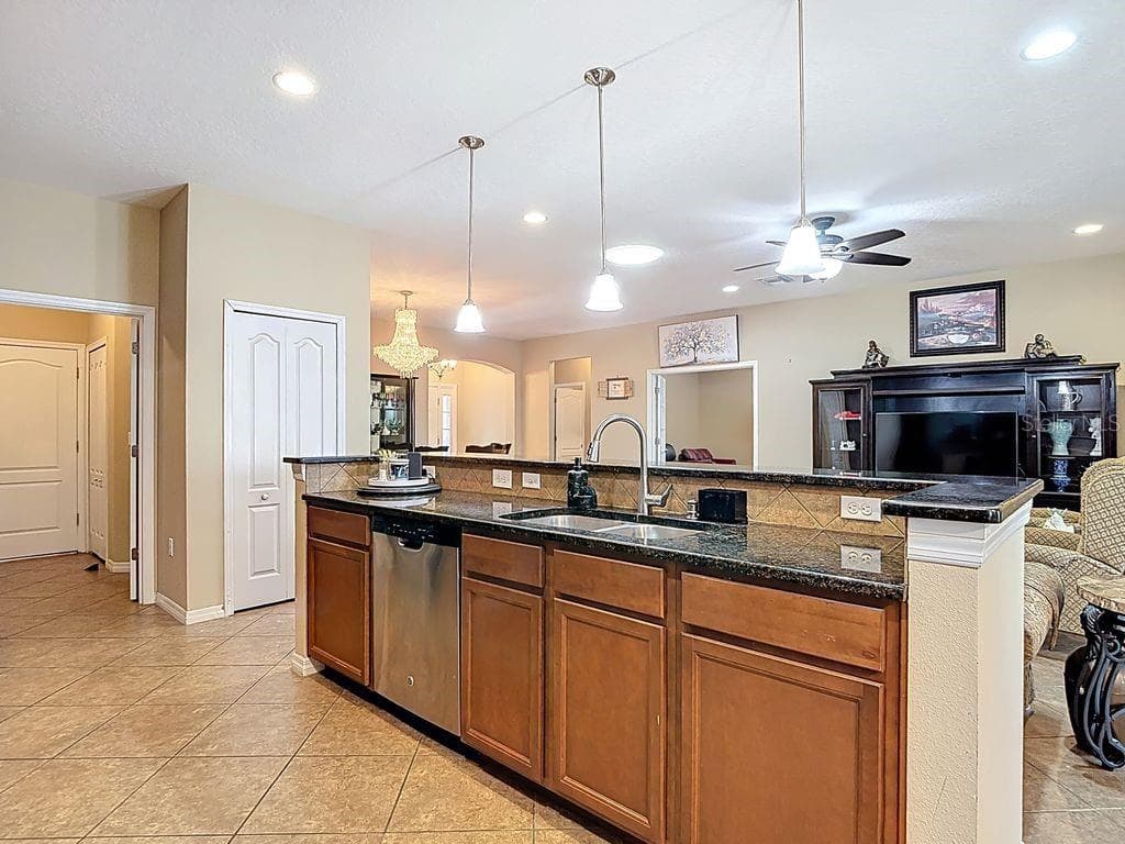Single Family Residence at 11213 KISKADEE CIR, NEW PORT RICHEY, photo 16 of 52