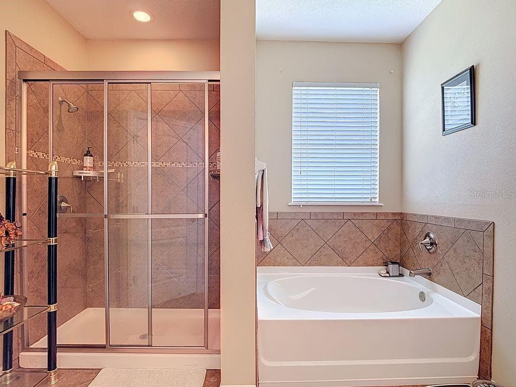 Single Family Residence at 11213 KISKADEE CIR, NEW PORT RICHEY, photo 27 of 52