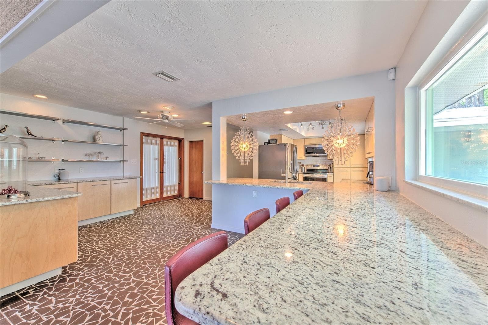 Huge kitchen, custom cabinetry, beautiful granite countertops , stainless steel appliances - 7102 MANDY LN, NEW PORT RICHEY