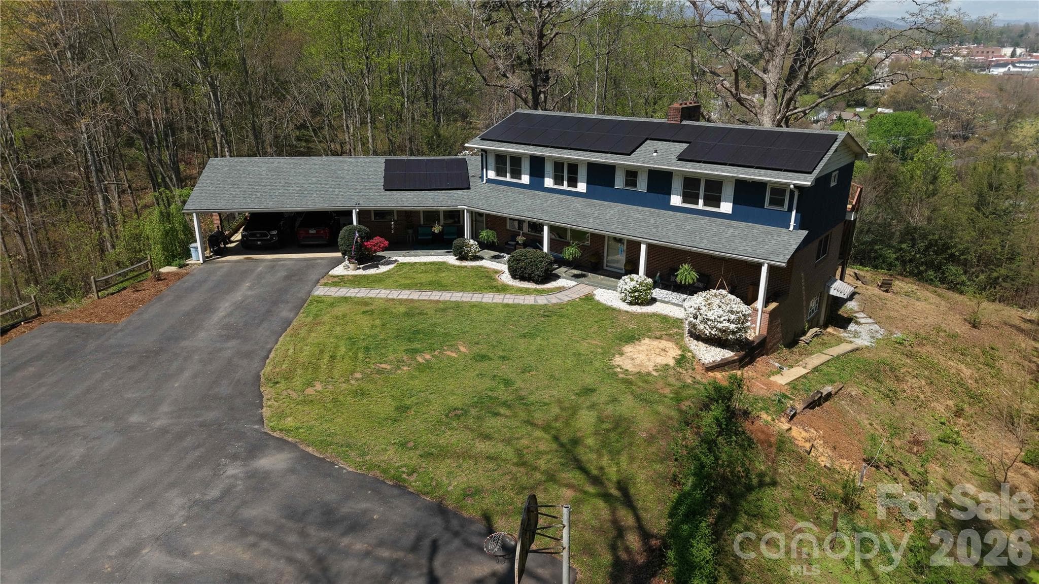 Single Family Residence at 56 E Glenview Street, Marion, photo 2 of 48