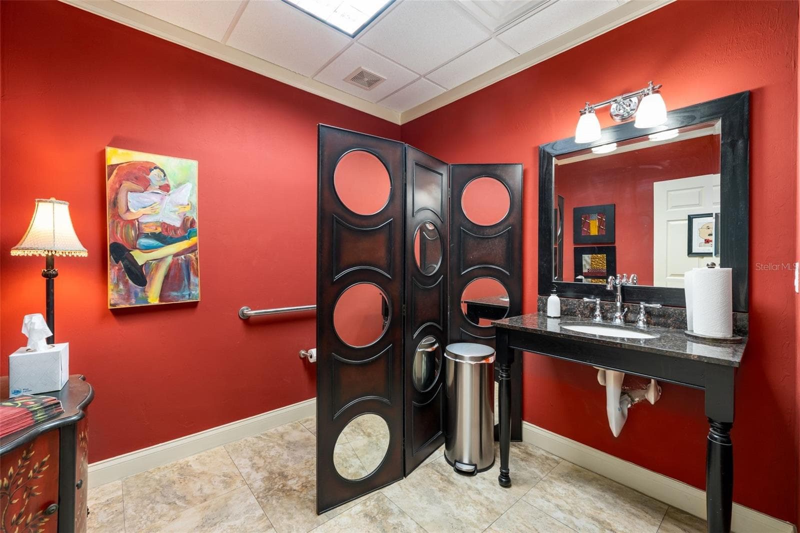 Bathroom - 4110 NW 37TH PL #A, GAINESVILLE
