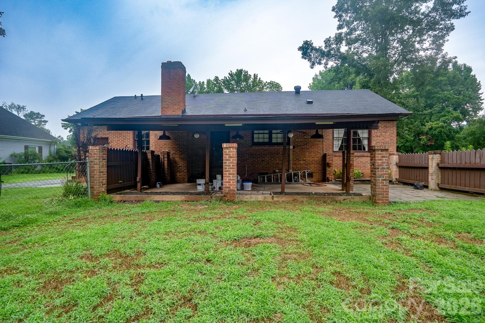 Single Family Residence at 5742 faulconbridge Road, Charlotte, photo 4 of 14