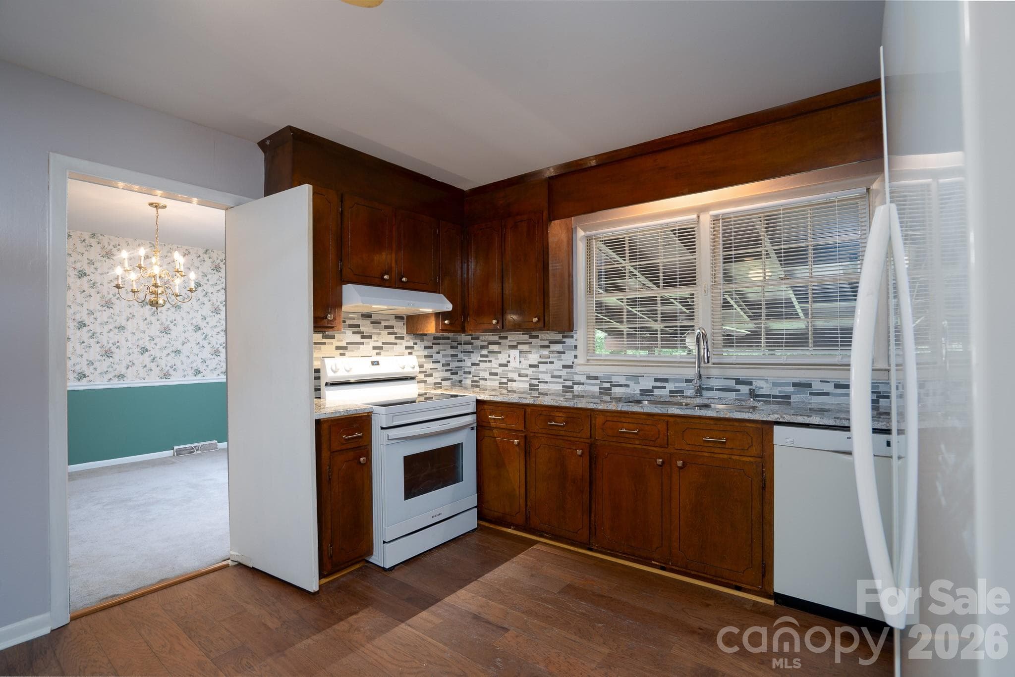 Single Family Residence at 5742 faulconbridge Road, Charlotte, photo 10 of 14
