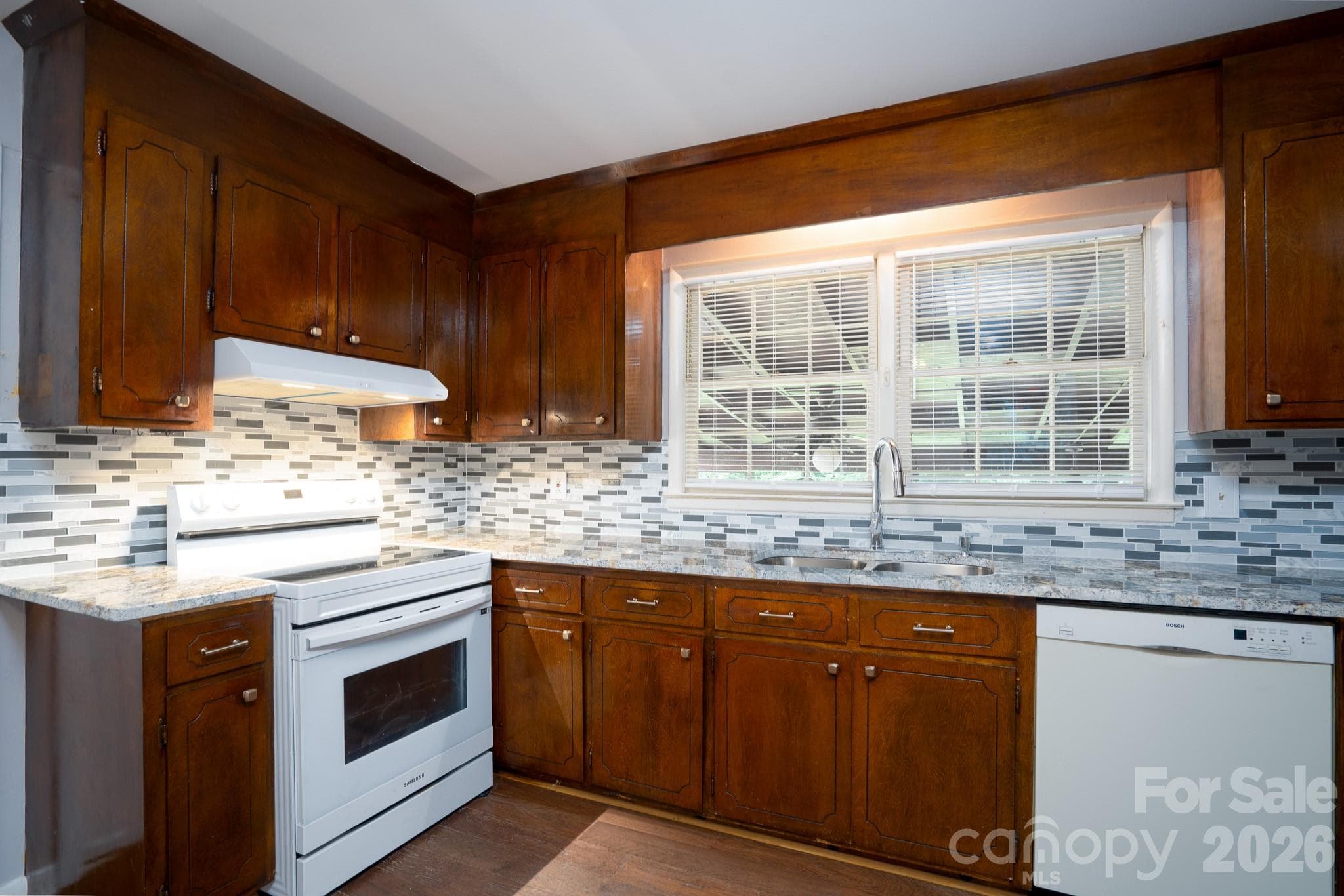 Single Family Residence at 5742 faulconbridge Road, Charlotte, photo 11 of 14