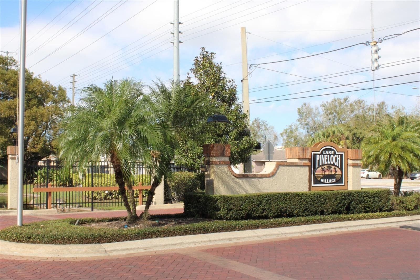 Front Entrance to Lake Pineloch Village - 2823 MARSALA CT #2823, ORLANDO