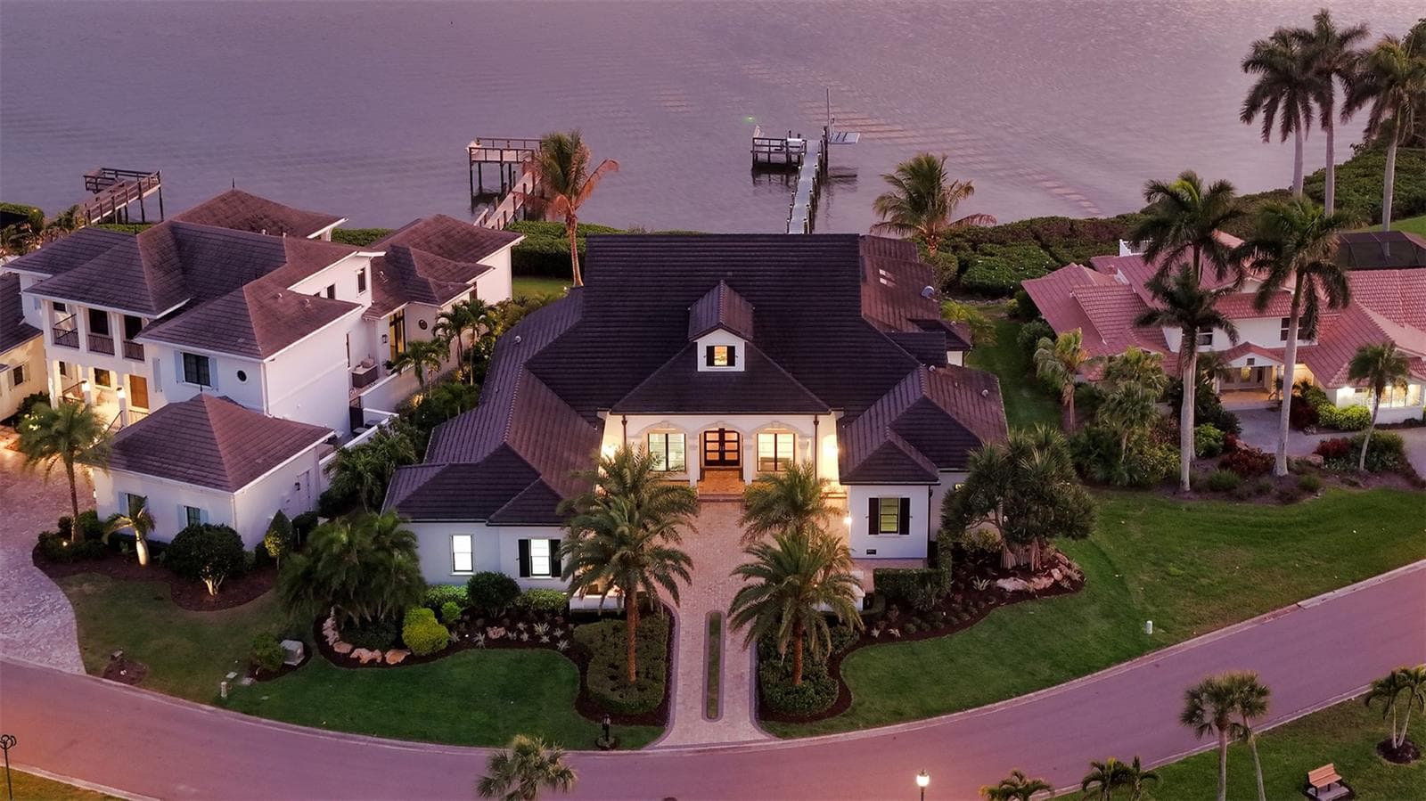 Single Family Residence at 313 LOOKOUT POINT DR, OSPREY, photo 4 of 101