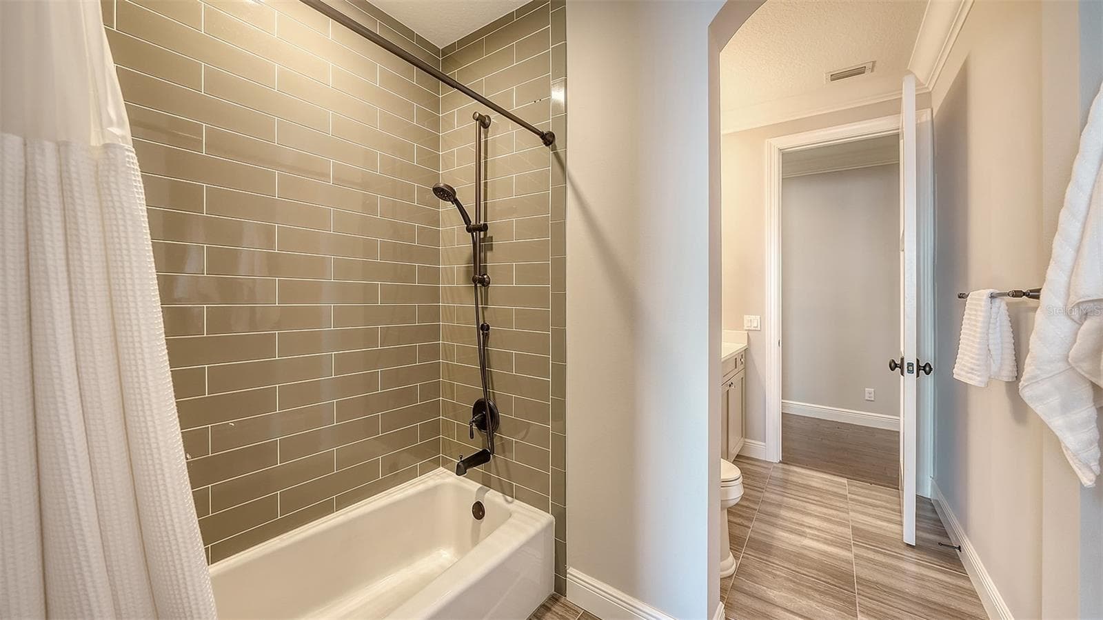 Single Family Residence at 313 LOOKOUT POINT DR, OSPREY, photo 83 of 101
