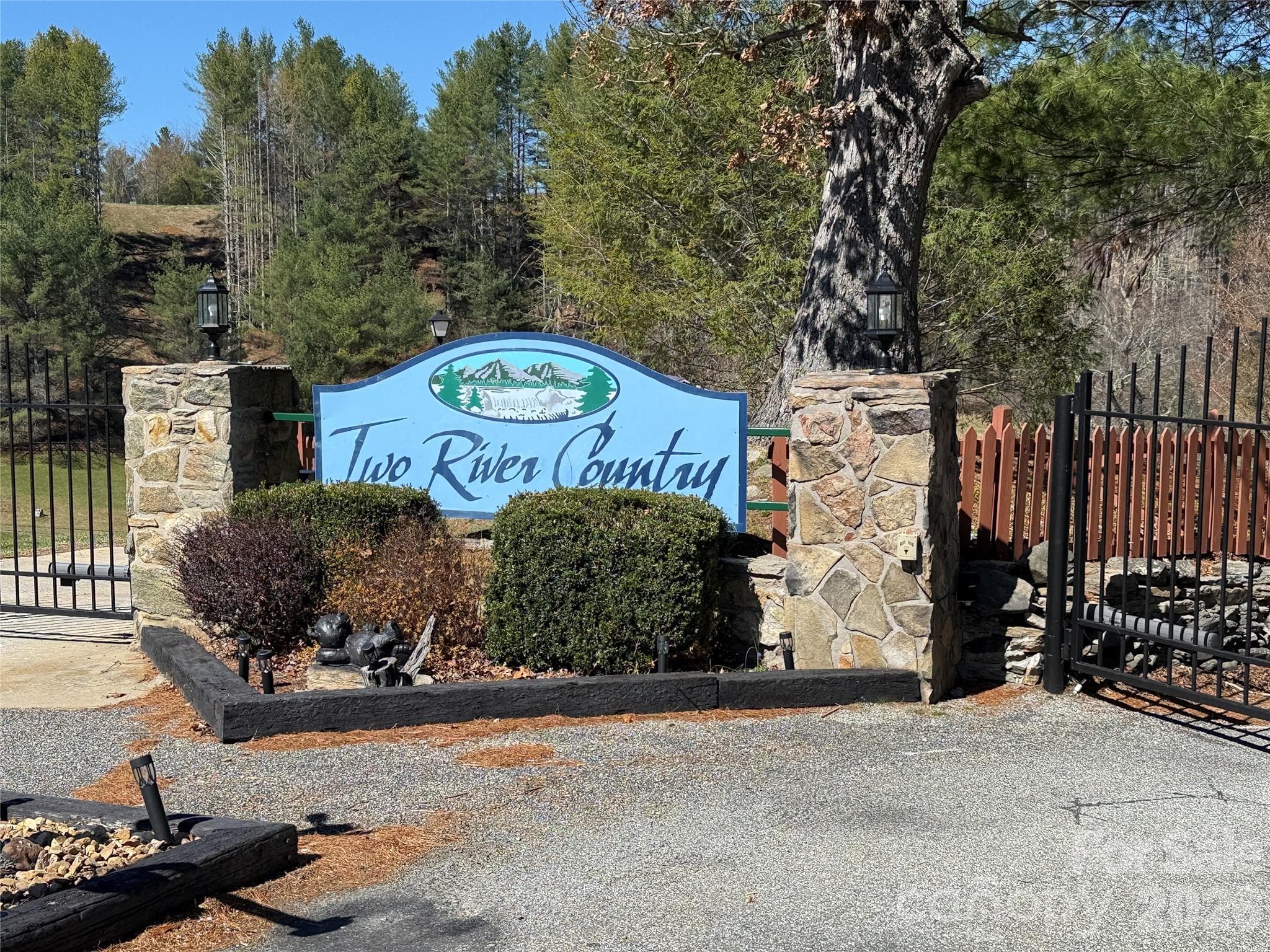 Two River Country Entrance - TBD (Lot 21 & 22) Martha Lane, Piney Creek