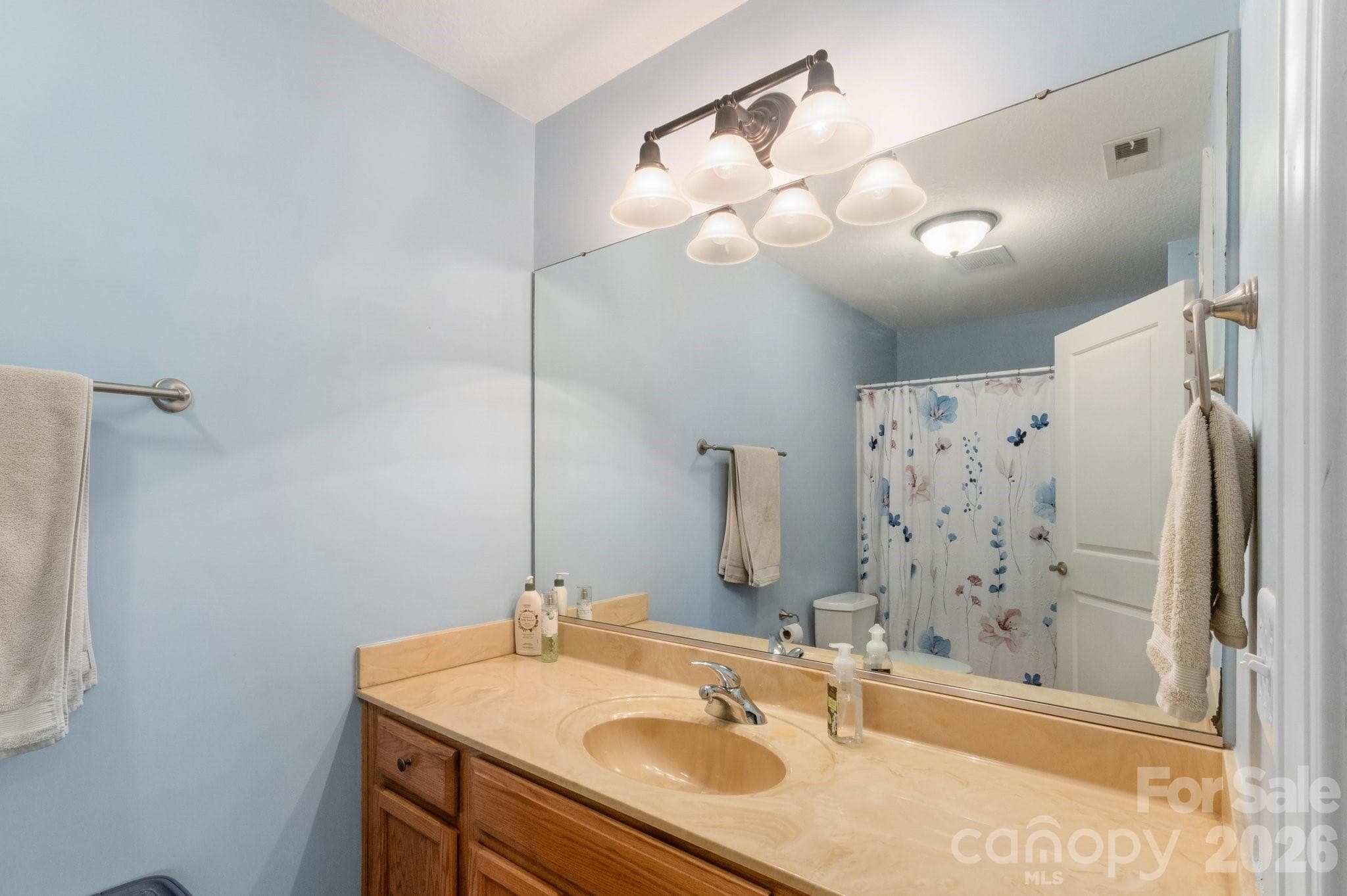 Primary en suite is very good size - 94 Foxden Drive, Fletcher