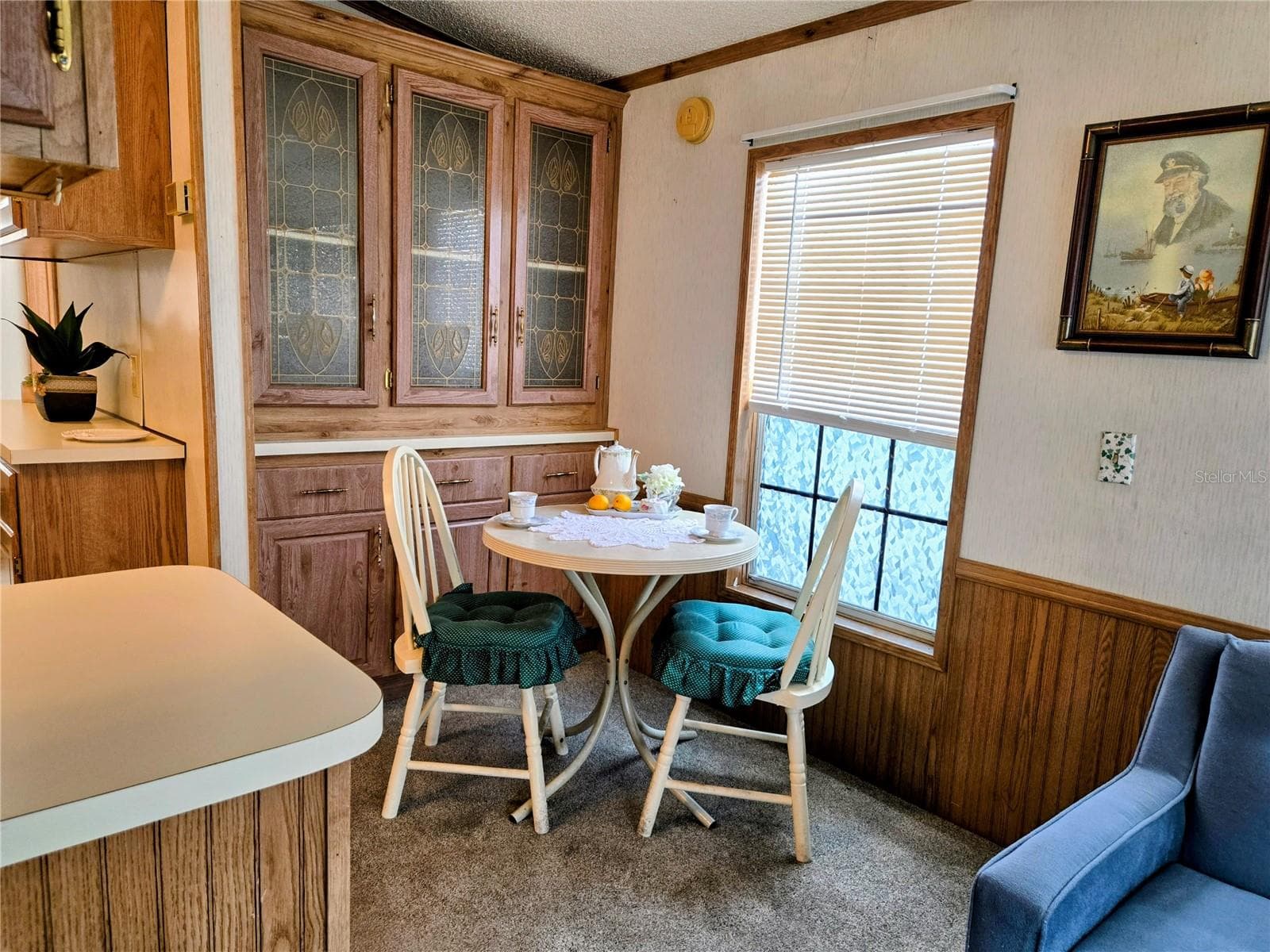 Manufactured Home at 39326 RECESS DR, ZEPHYRHILLS, photo 8 of 33