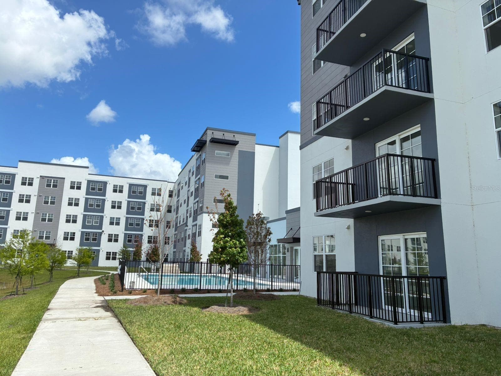 5587 MILLENIA PARK BLVD #318