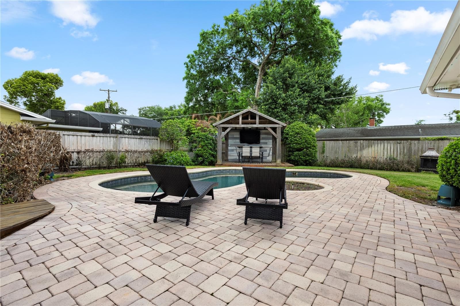 Pool & Patio - 2130 DELORAINE TRL, MAITLAND