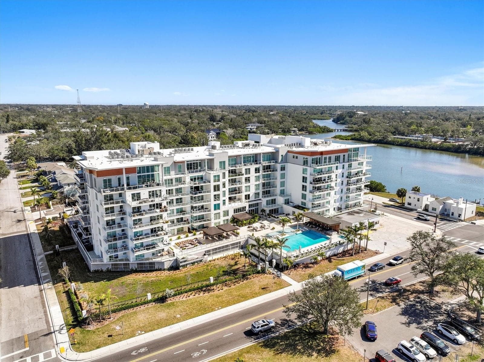 Townhouse at 1028 SUNSET POINT RD #R9, CLEARWATER, photo 8 of 24