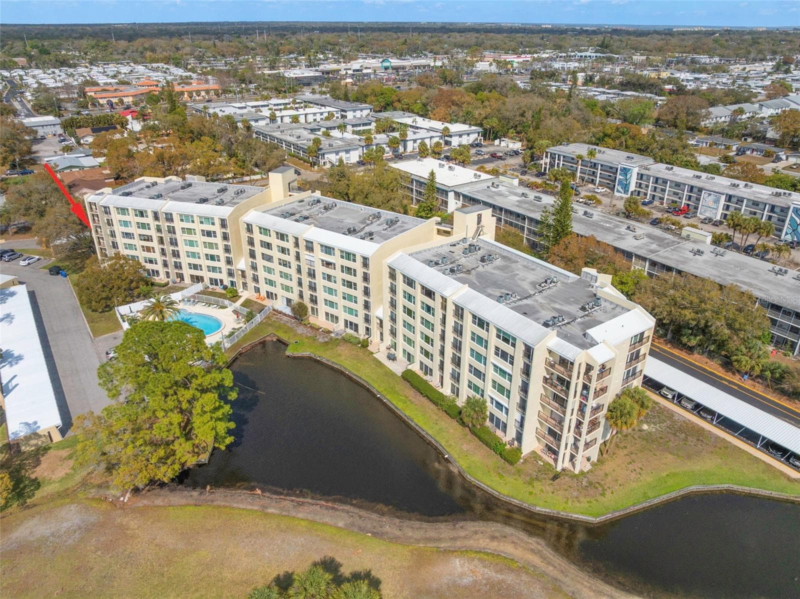 4th Floor END UNIT 3/2 1950 Sq Ft overlooking East Bay Golf Course and The Fairway's private pool, for the exclusiive use of Fairway Building Residents. - 225 COUNTRY CLUB DR #F-1401, LARGO