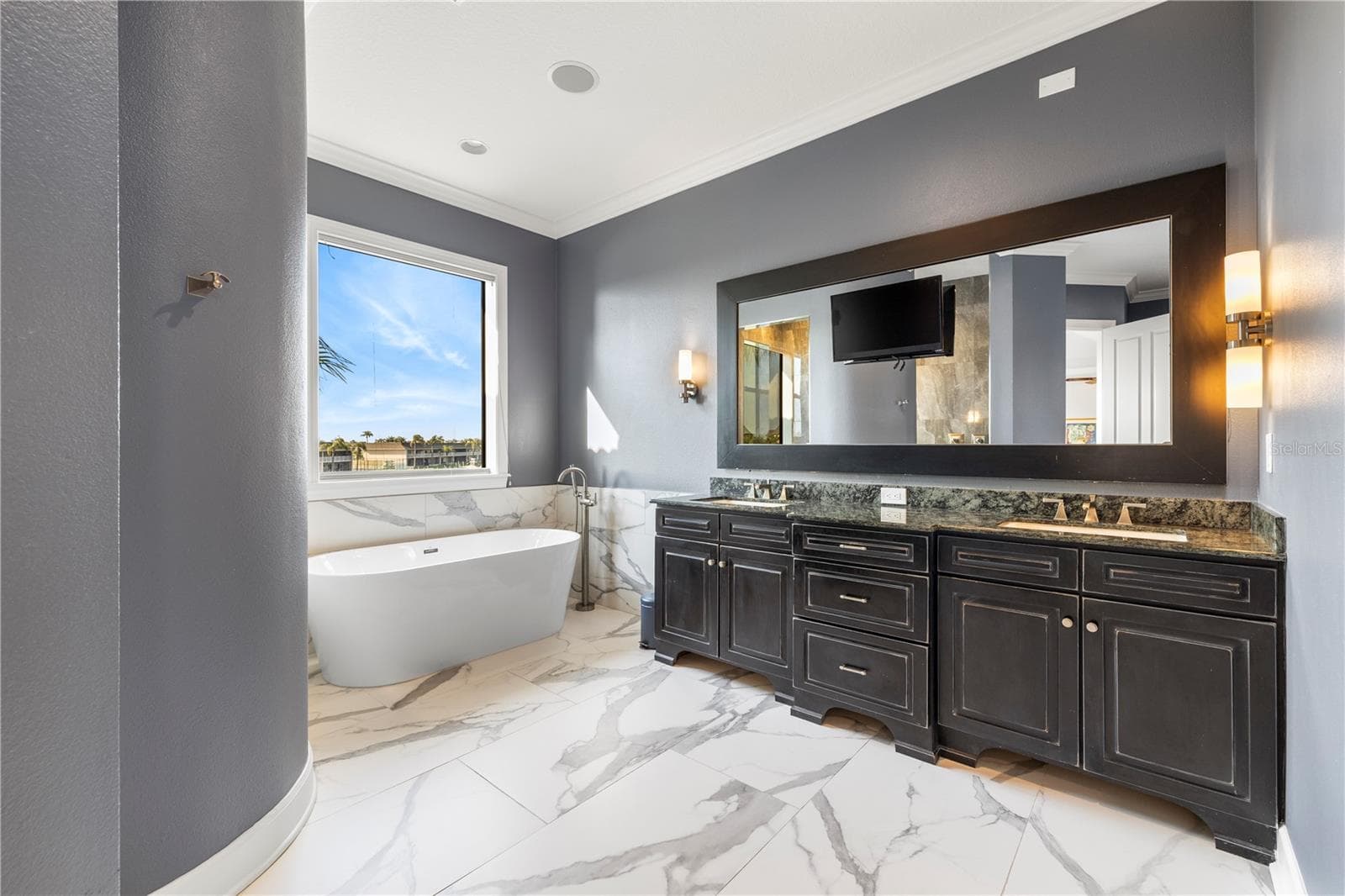Primary Suite Bathroom - 4128 CAUSEWAY VISTA DR, TAMPA