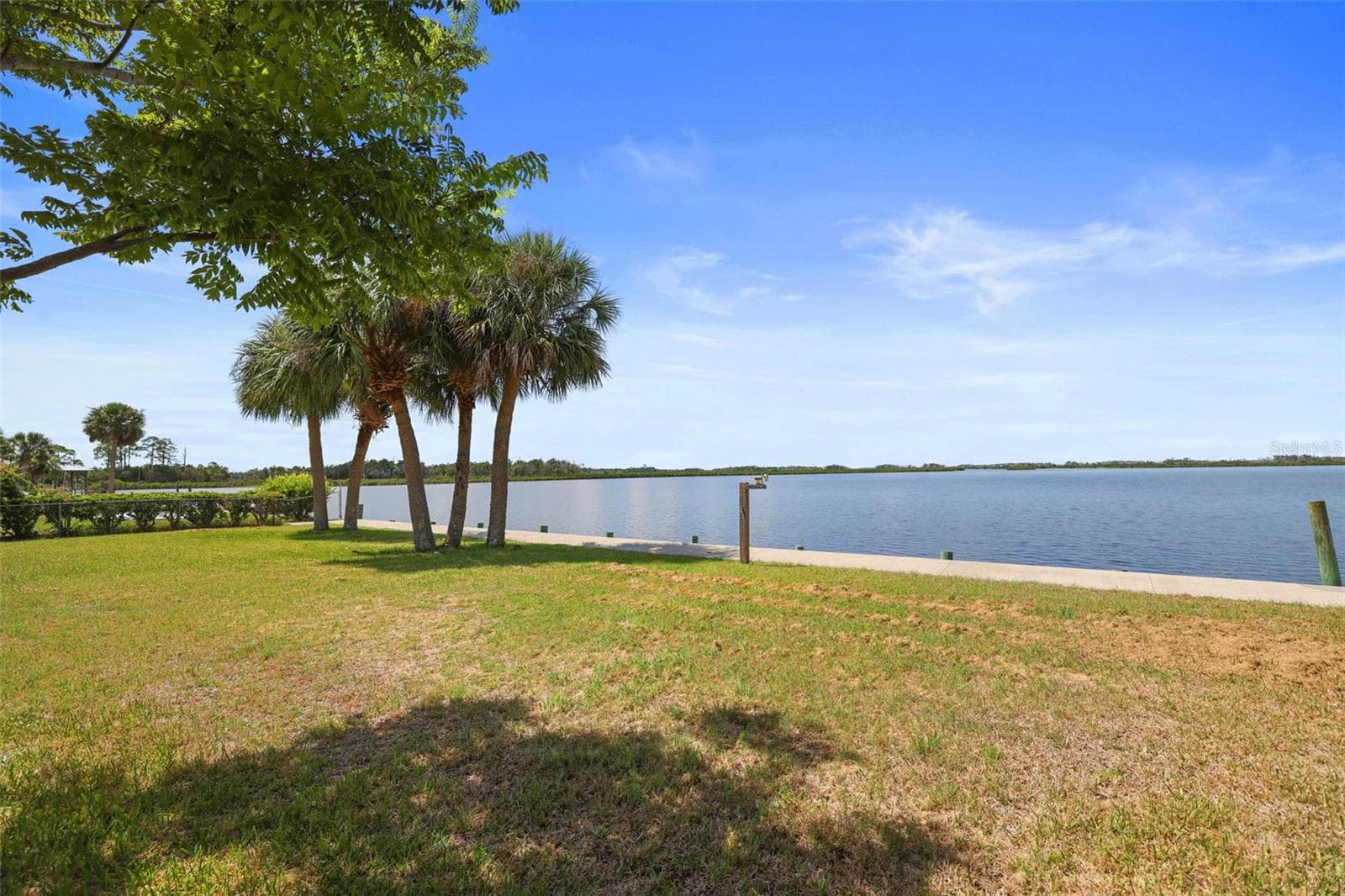 Single Family Residence at 11930 W BAYSHORE DR, CRYSTAL RIVER, photo 9 of 81