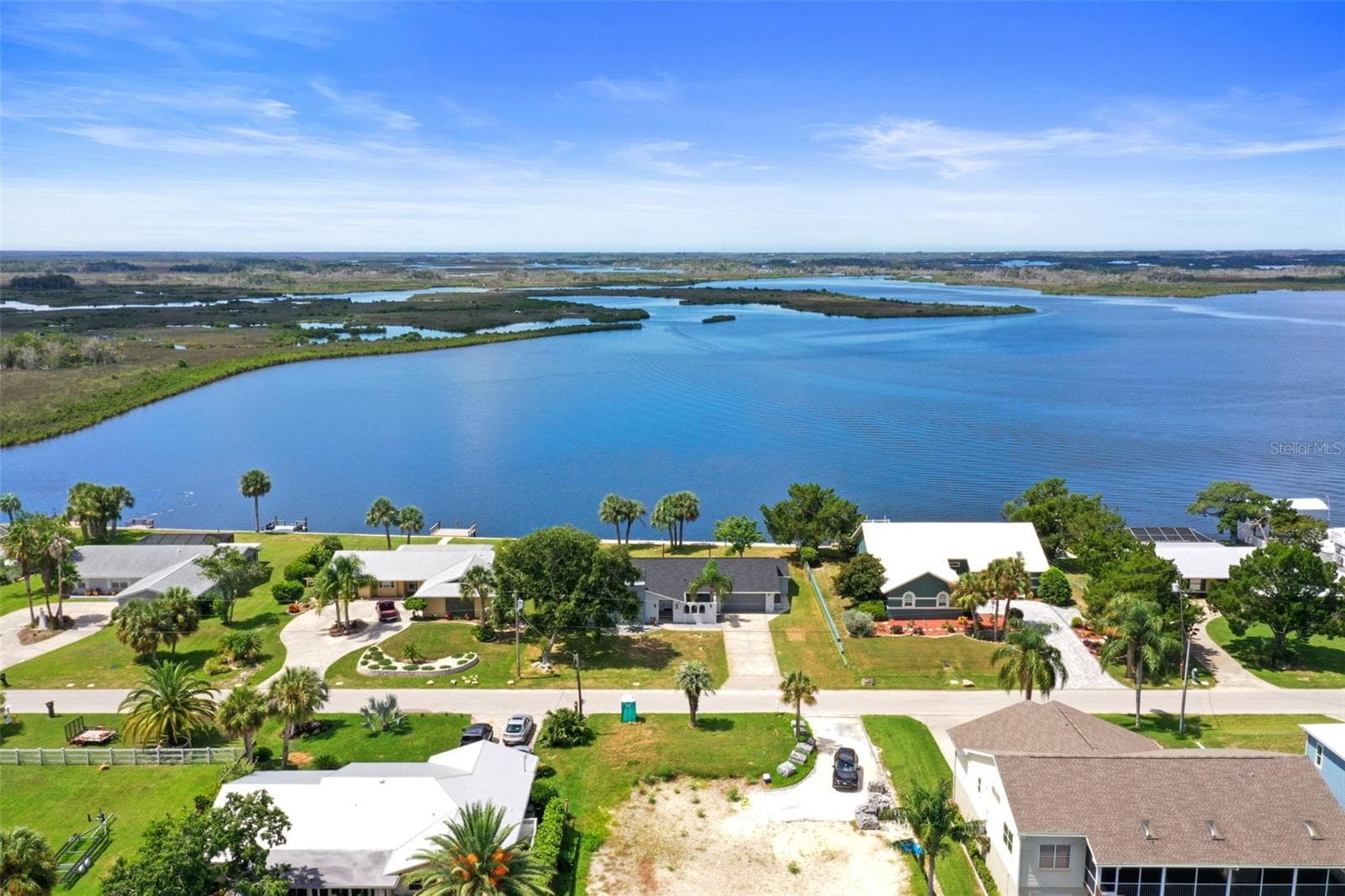Single Family Residence at 11930 W BAYSHORE DR, CRYSTAL RIVER, photo 41 of 81
