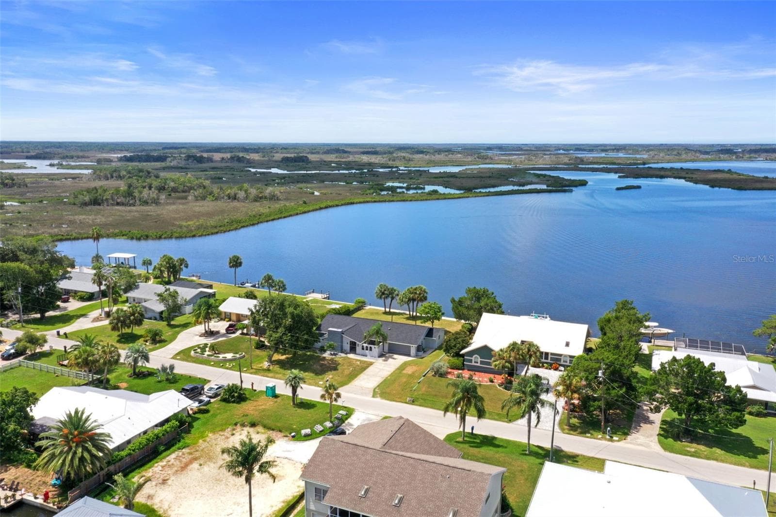Single Family Residence at 11930 W BAYSHORE DR, CRYSTAL RIVER, photo 42 of 81