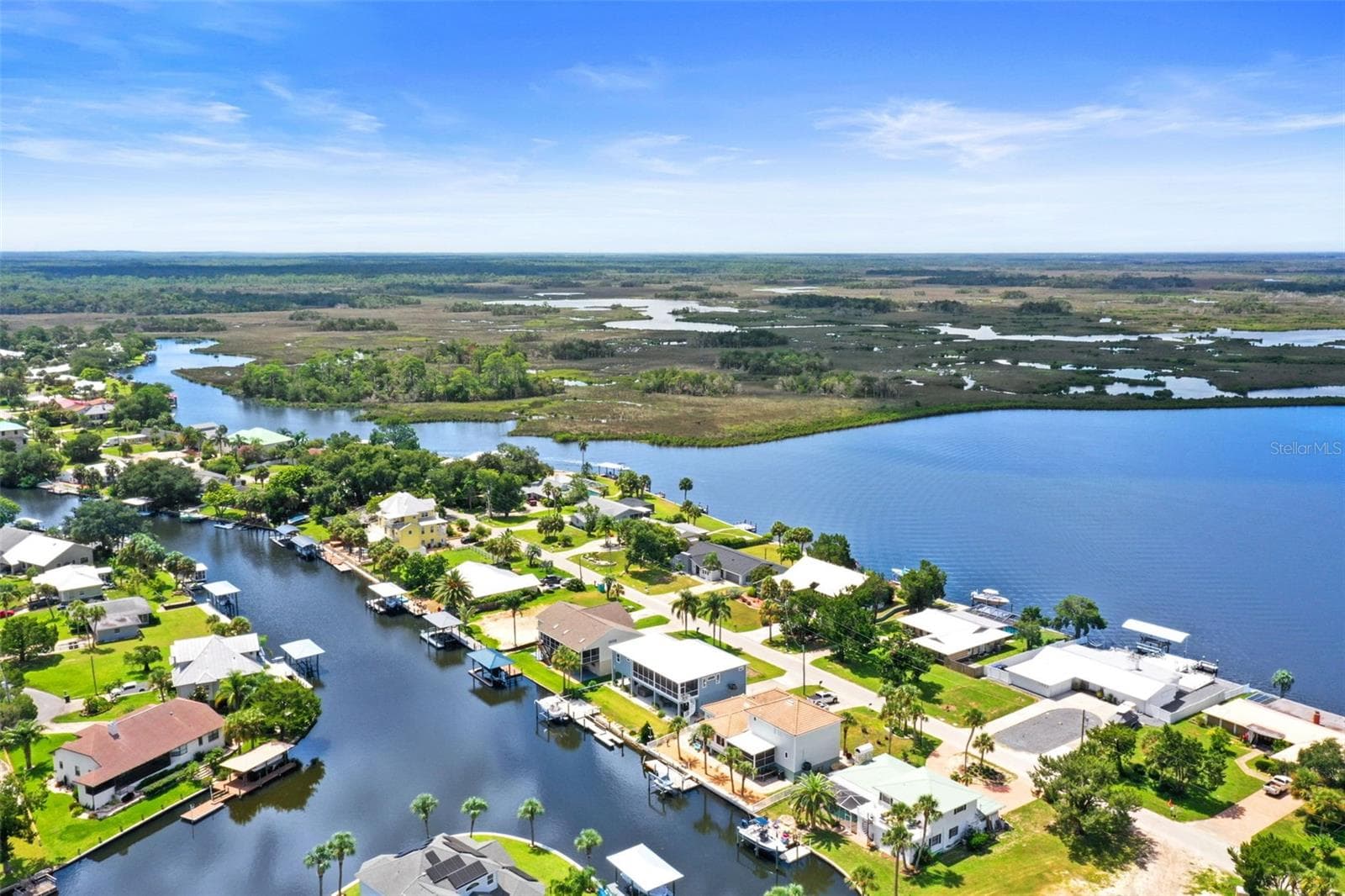 Single Family Residence at 11930 W BAYSHORE DR, CRYSTAL RIVER, photo 48 of 81