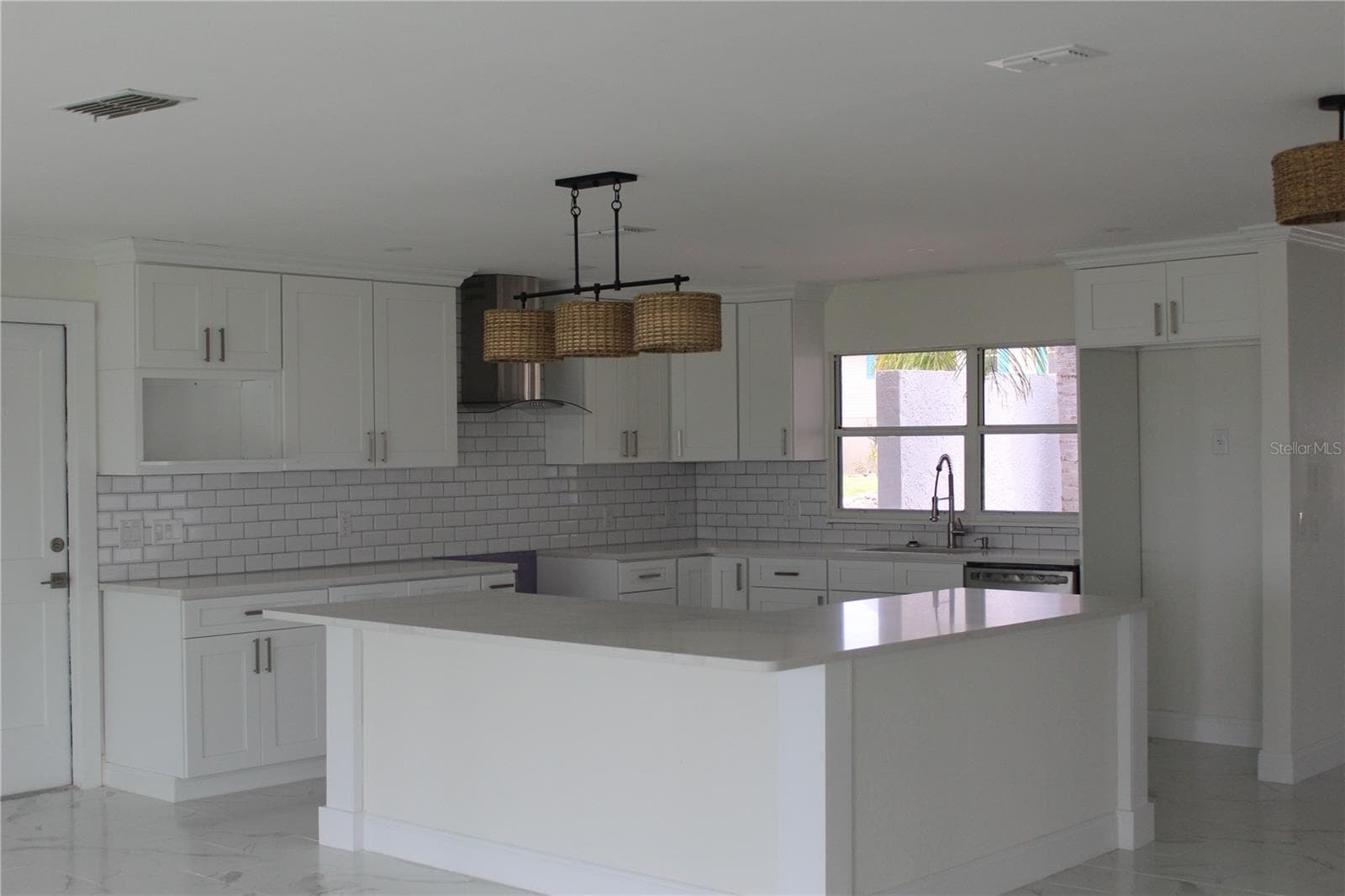 Single Family Residence at 11930 W BAYSHORE DR, CRYSTAL RIVER, photo 67 of 81