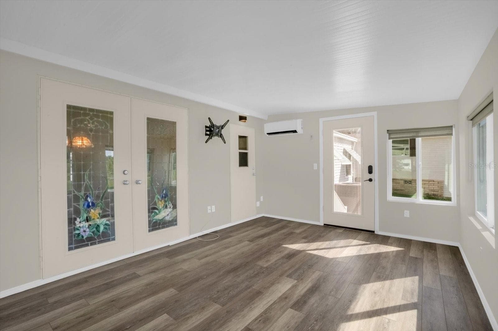 2024 Split A/C Unit in 17x11 Florida Room - 4114 MYRTLE OAK CT #852, ZELLWOOD