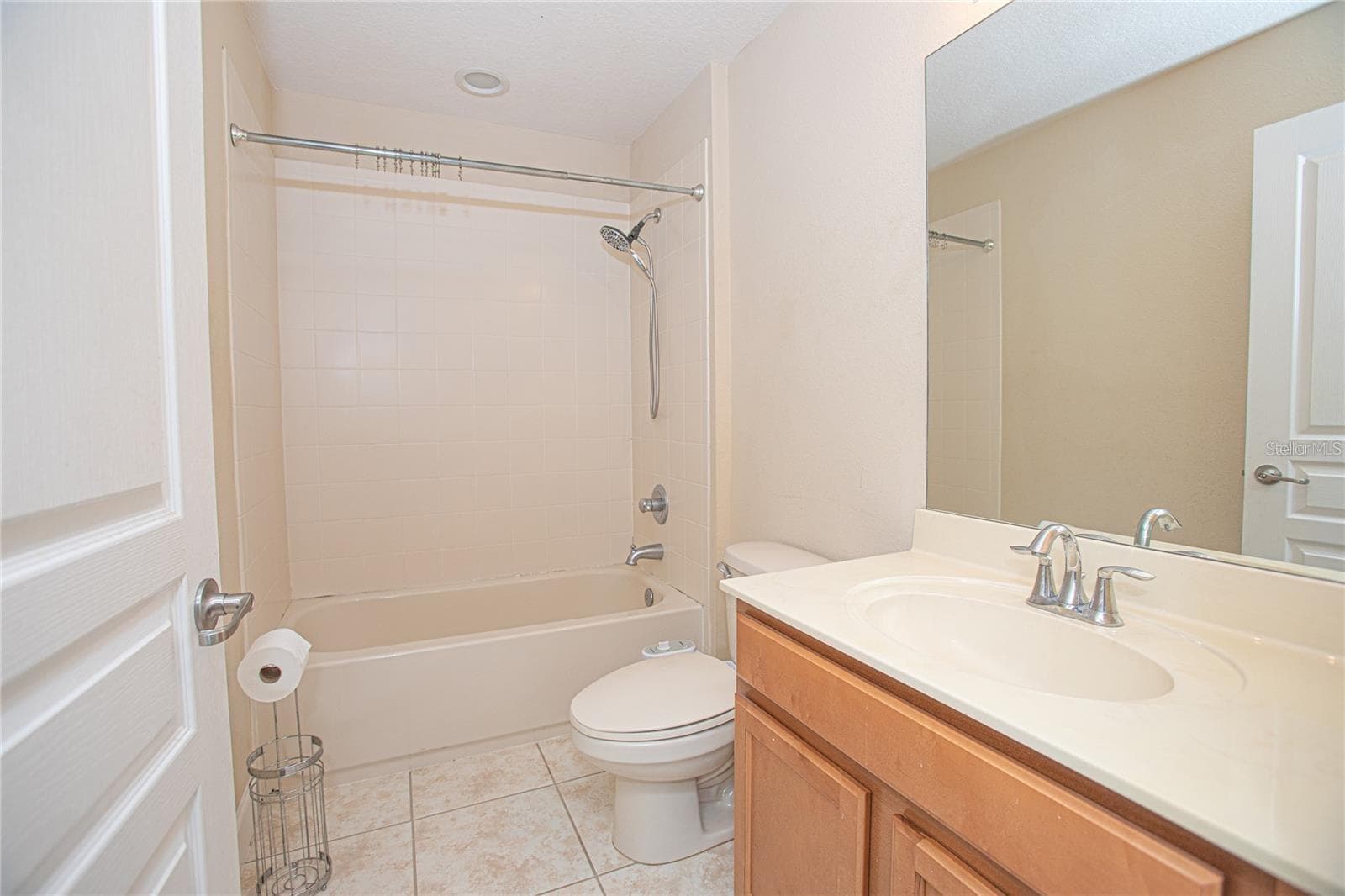 Townhouse at 10934 SAVANNAH LANDING CIR, ORLANDO, photo 18 of 27