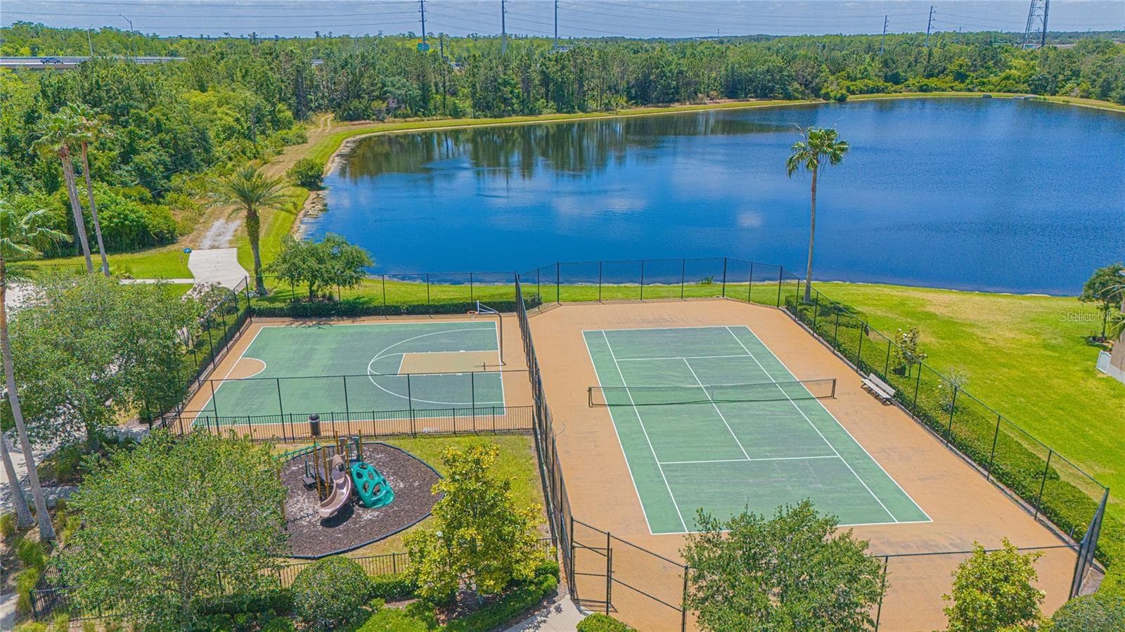 Townhouse at 10934 SAVANNAH LANDING CIR, ORLANDO, photo 23 of 27